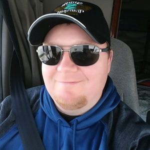 Meet your Posher, Jc